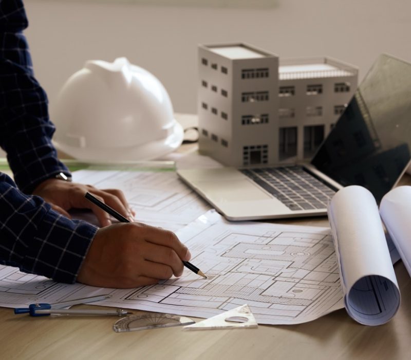 Groß (shutterstock_2509426597)